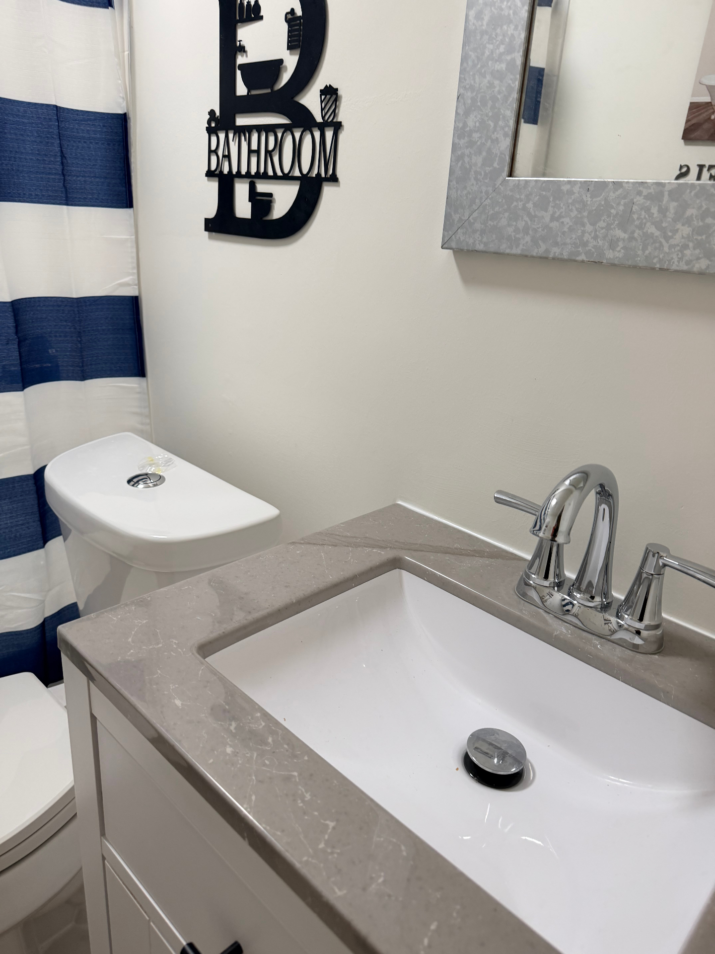 Fairgreen House — bathroom vanity