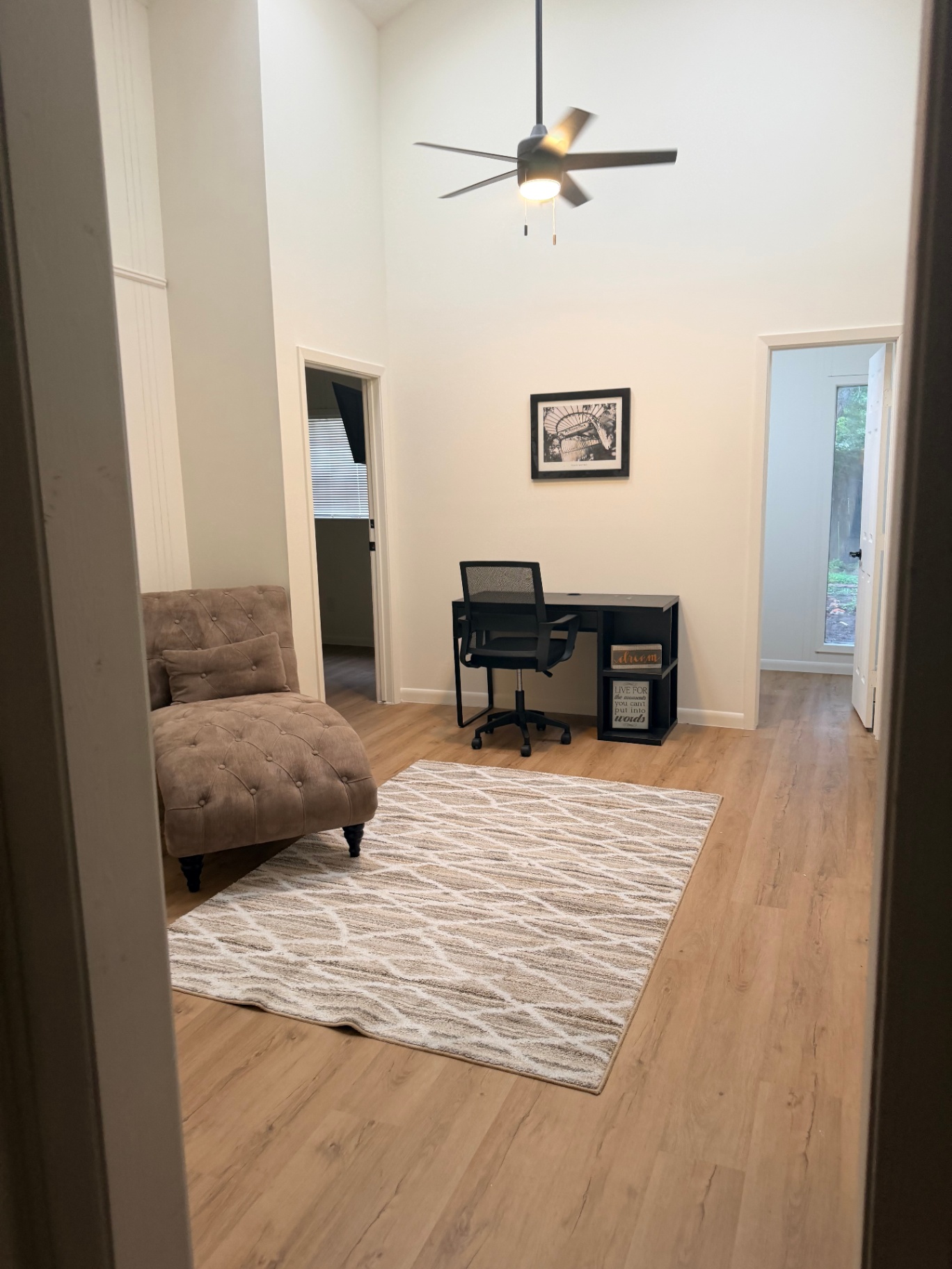 Fairgreen House — flex room with chaise and desk