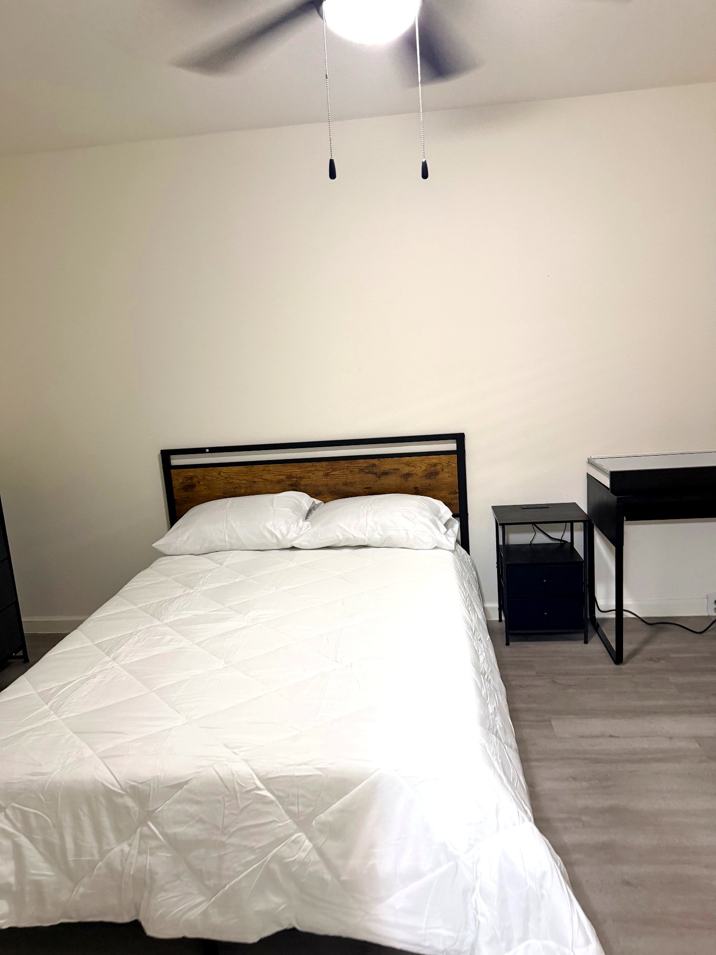 Cosby House — furnished private bedroom with desk